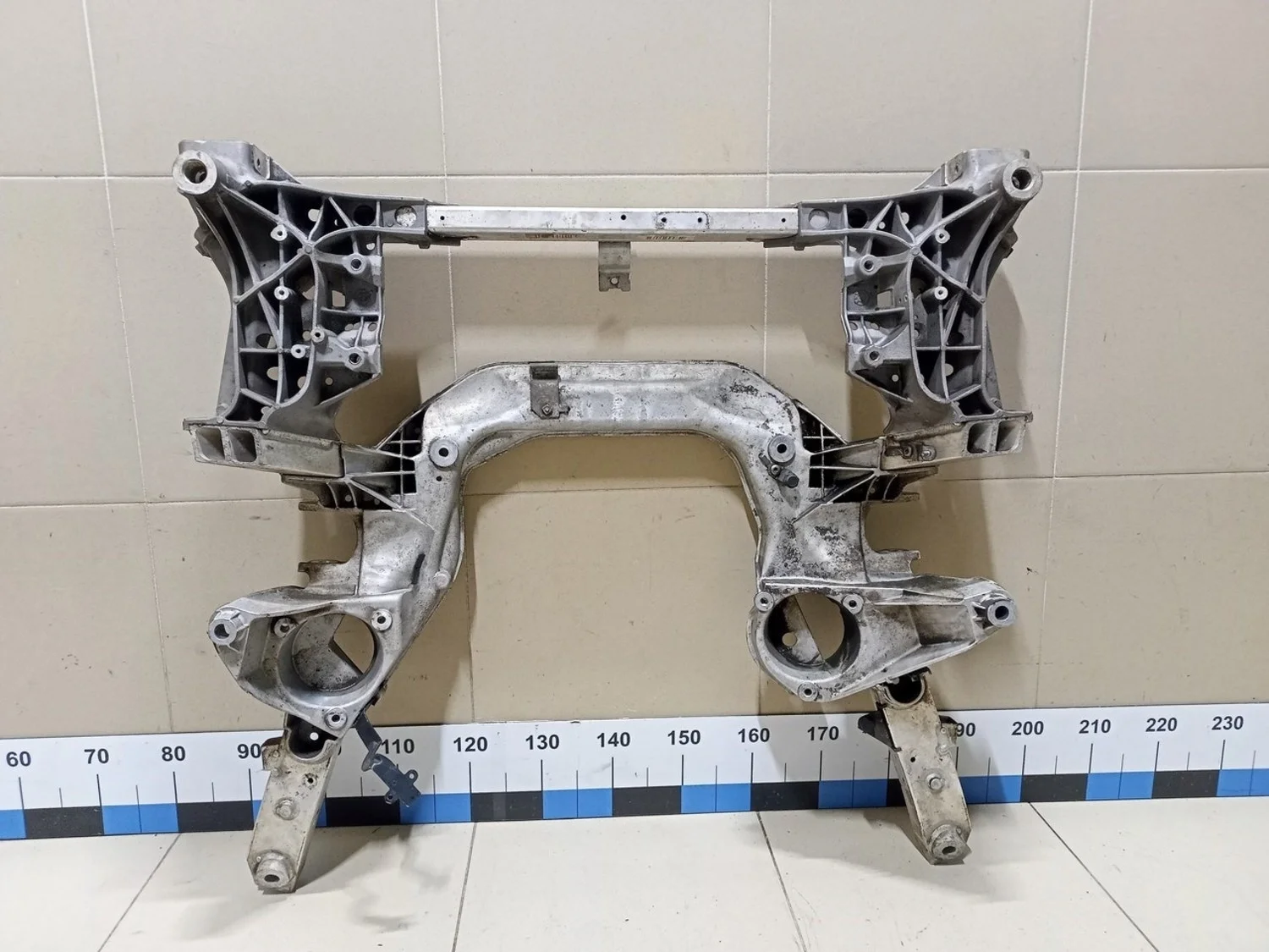 Балка подмоторная 5-серия F10/F11 2009>
