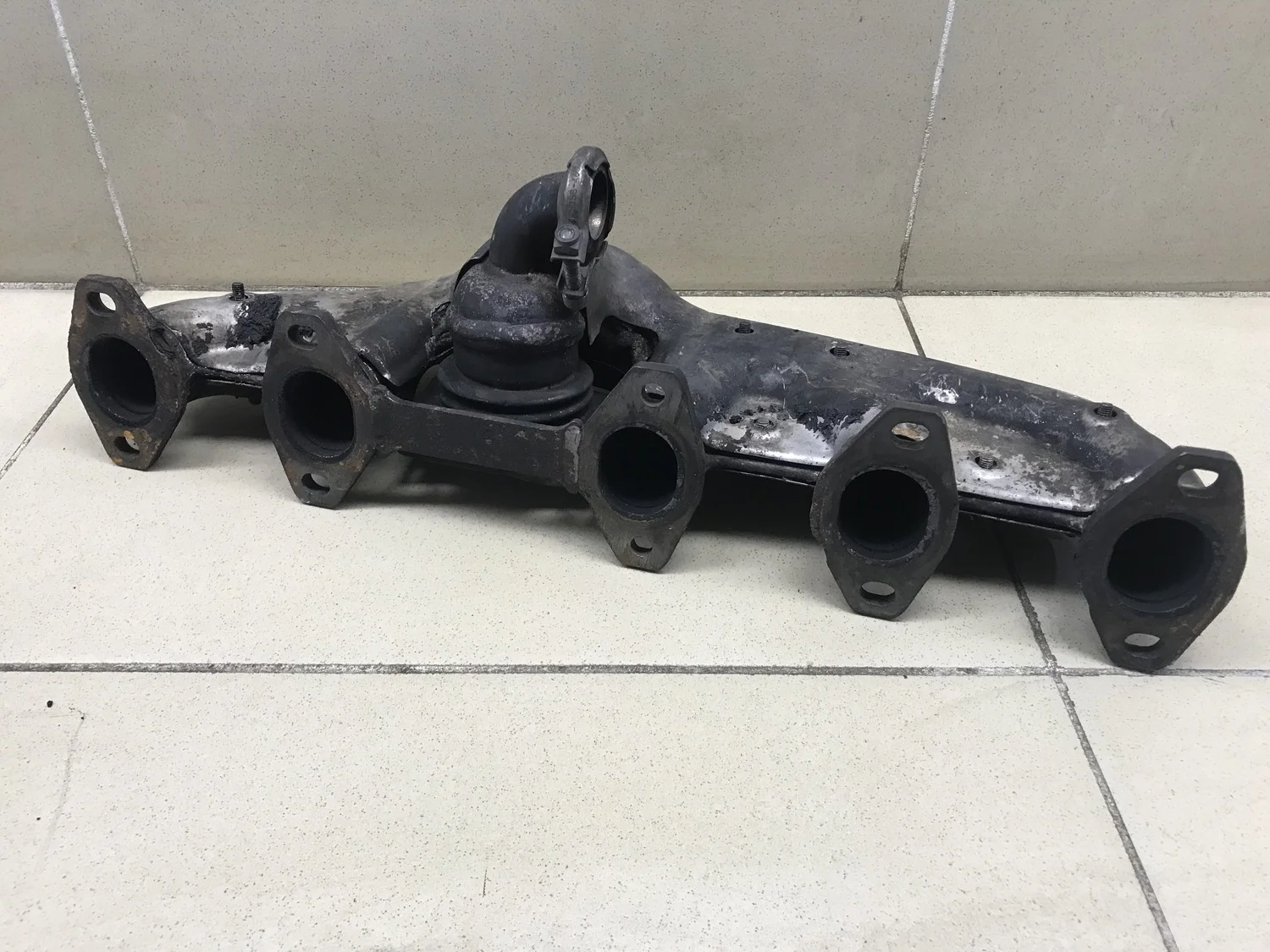 Выпускной коллектор  Touareg 2002-2010