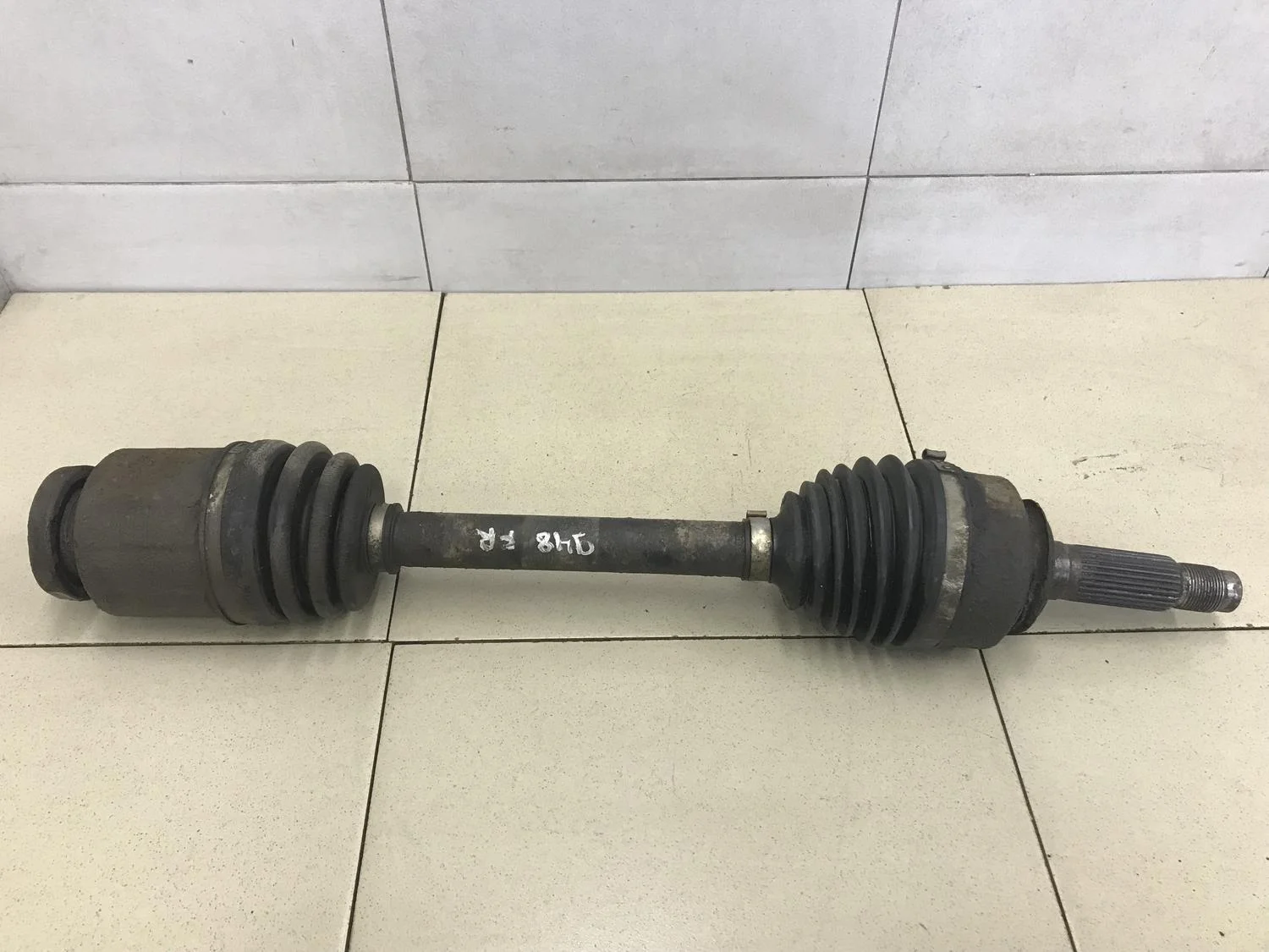 Полуось передняя правая Mohave 2009>