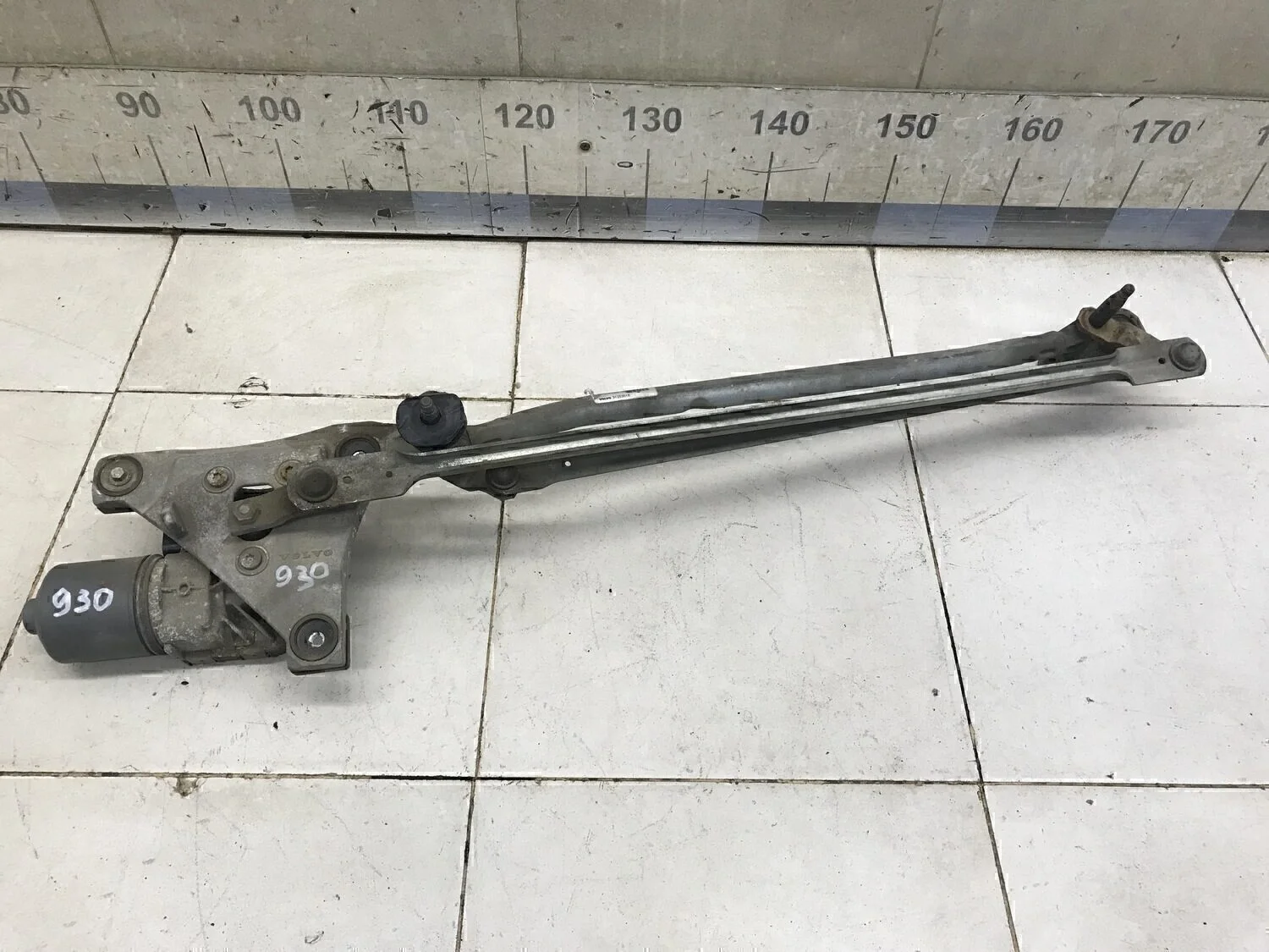 Трапеция стеклоочистителей V50 2004-2012