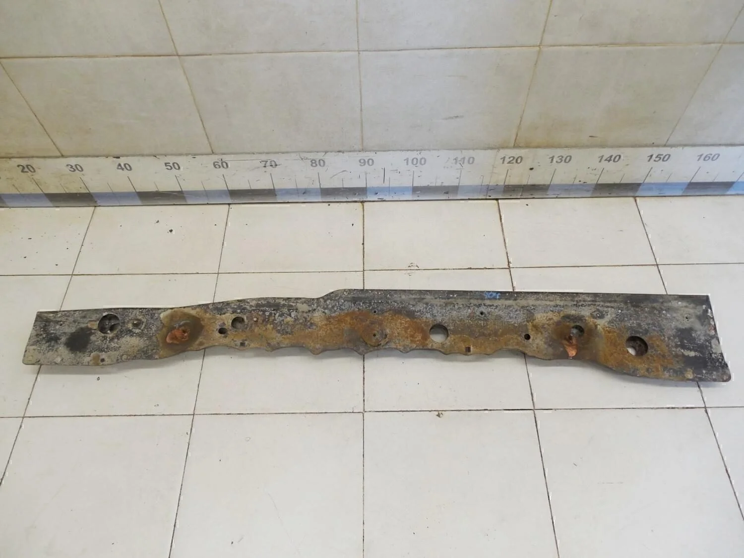 Балка подрадиаторная Note (E11) 2006-2013