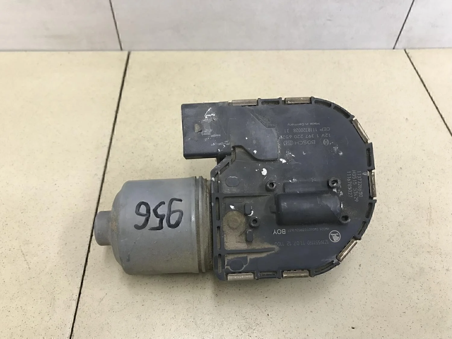 Моторчик стеклоочистителя передний Octavia (A5 1Z-) 2004-2013