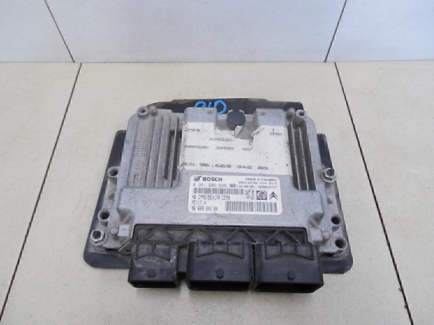 Блок управления двигателем C4 2005-2011