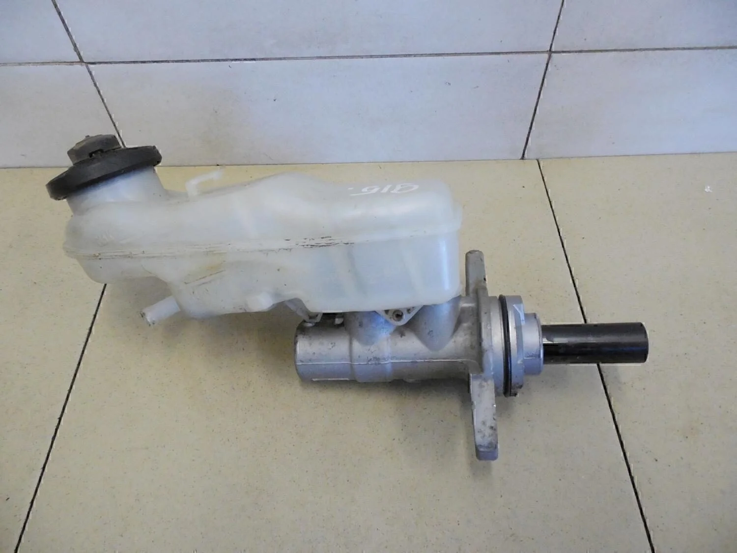 Цилиндр тормозной главный Corolla E15 2006-2013