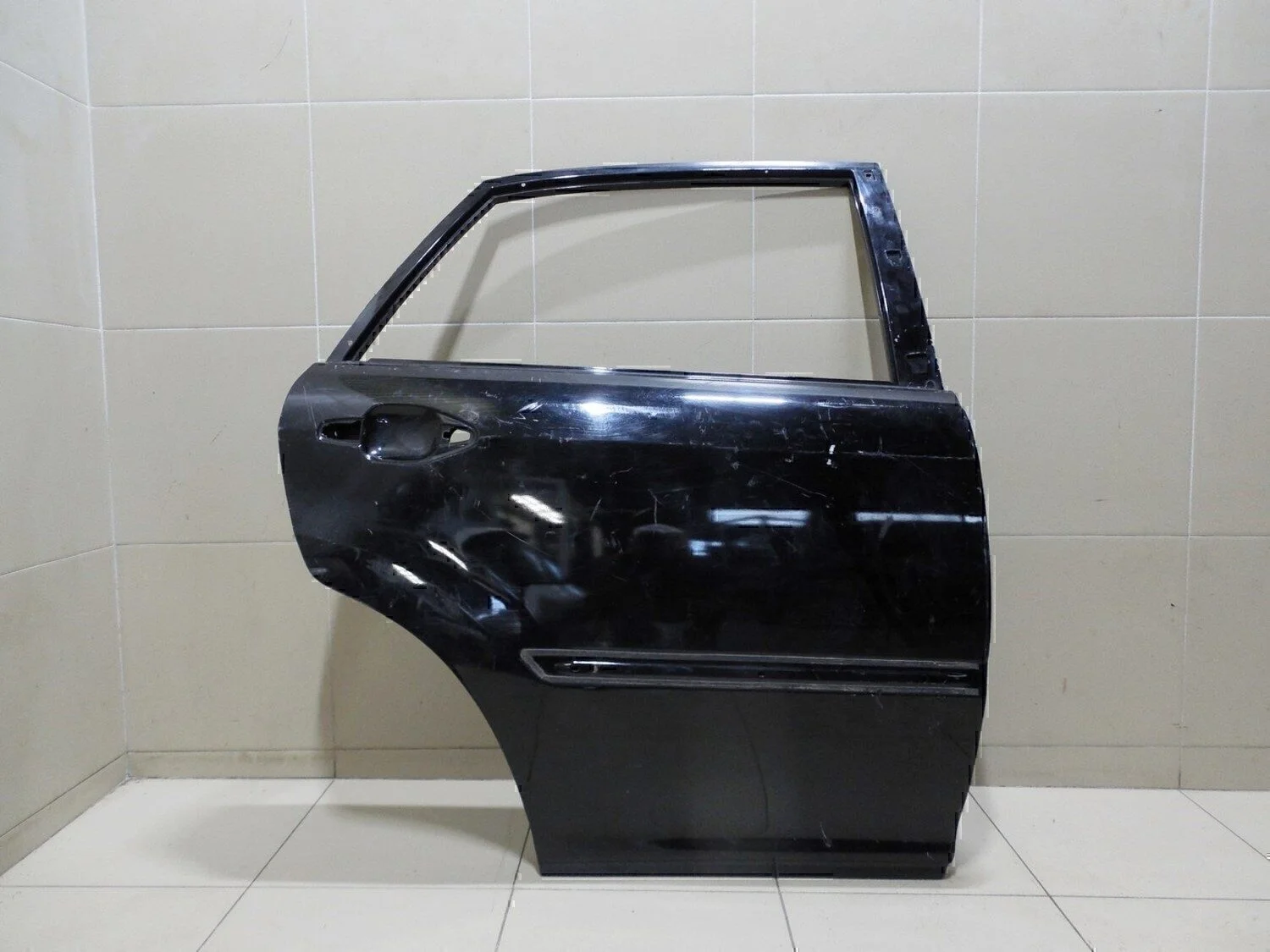 Дверь задняя правая RX 300/330/350/400h 2003-2009