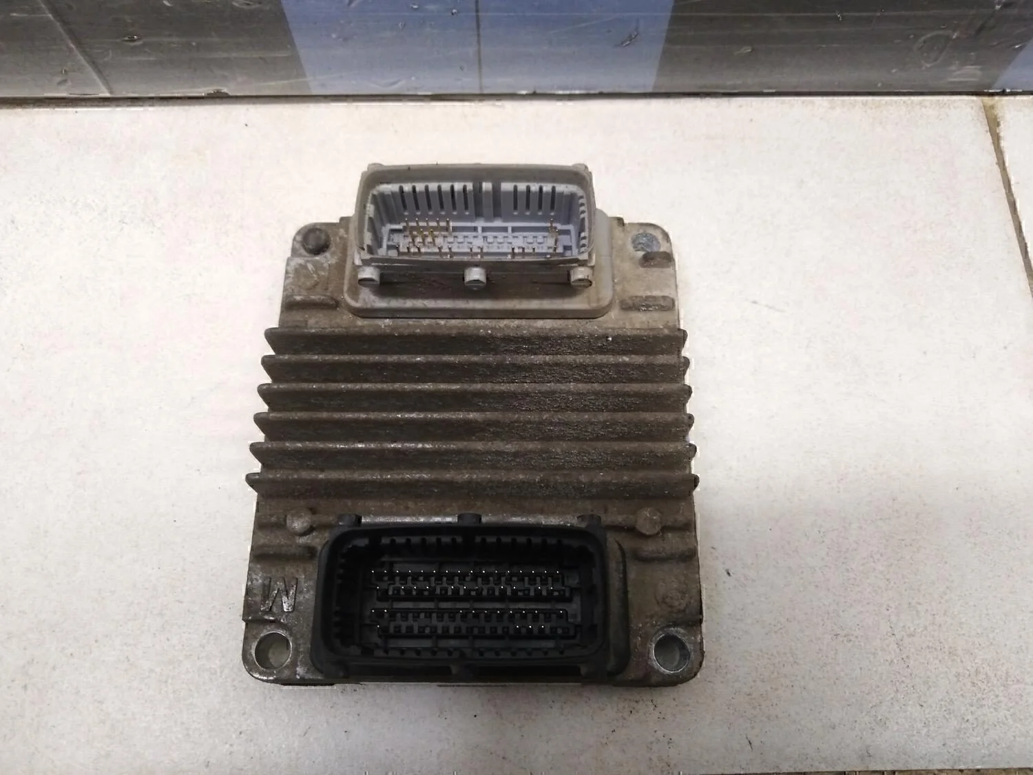 Блок управления двигателем Lanos 2004-2010