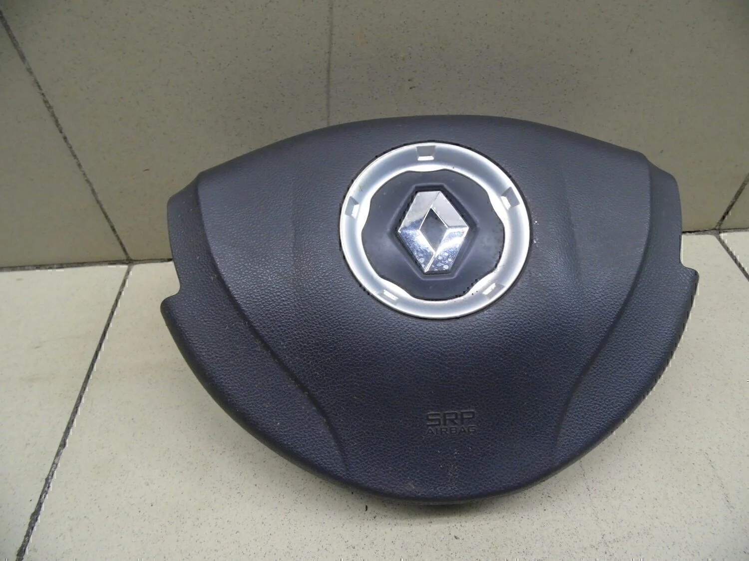 Подушка безопасности в рулевое колесо Duster 2012>