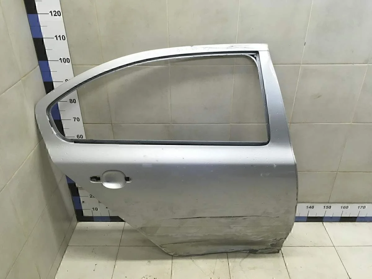Дверь задняя правая Octavia (A5 1Z-) 2004-2013