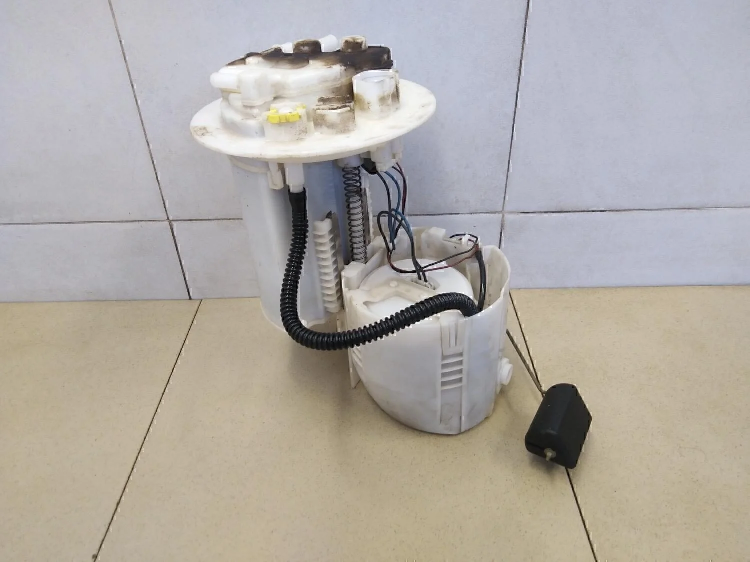 Насос топливный электрический Camry XV40 2006-2011