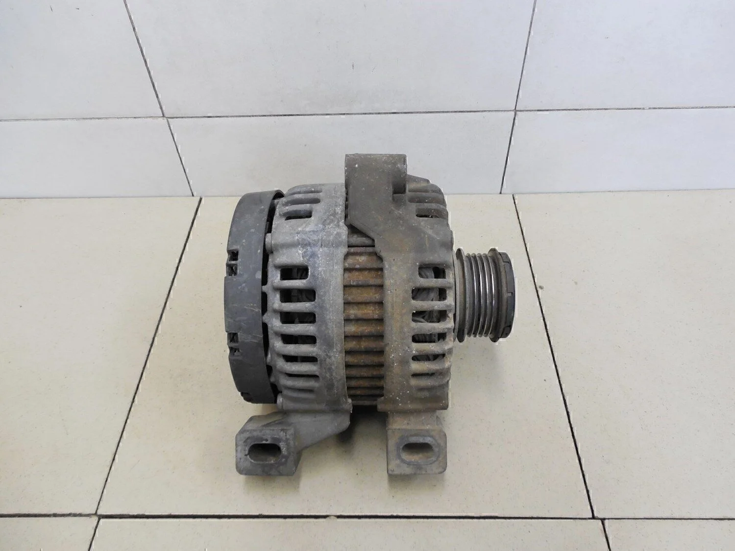 Генератор V50 2004-2012