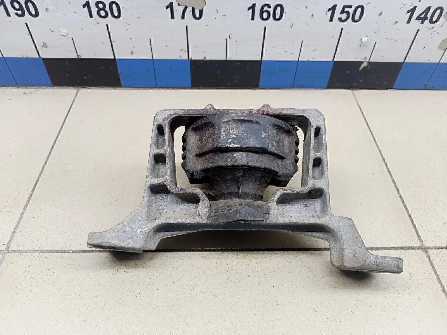 Опора двигателя правая Focus II 2005-2008