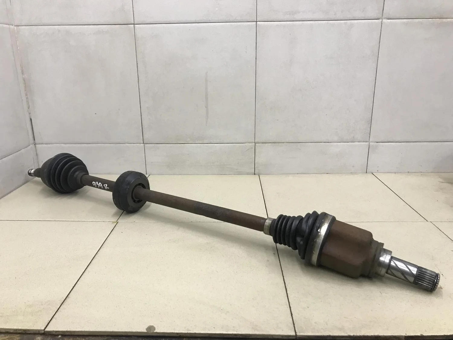 Полуось передняя правая Sandero 2014>