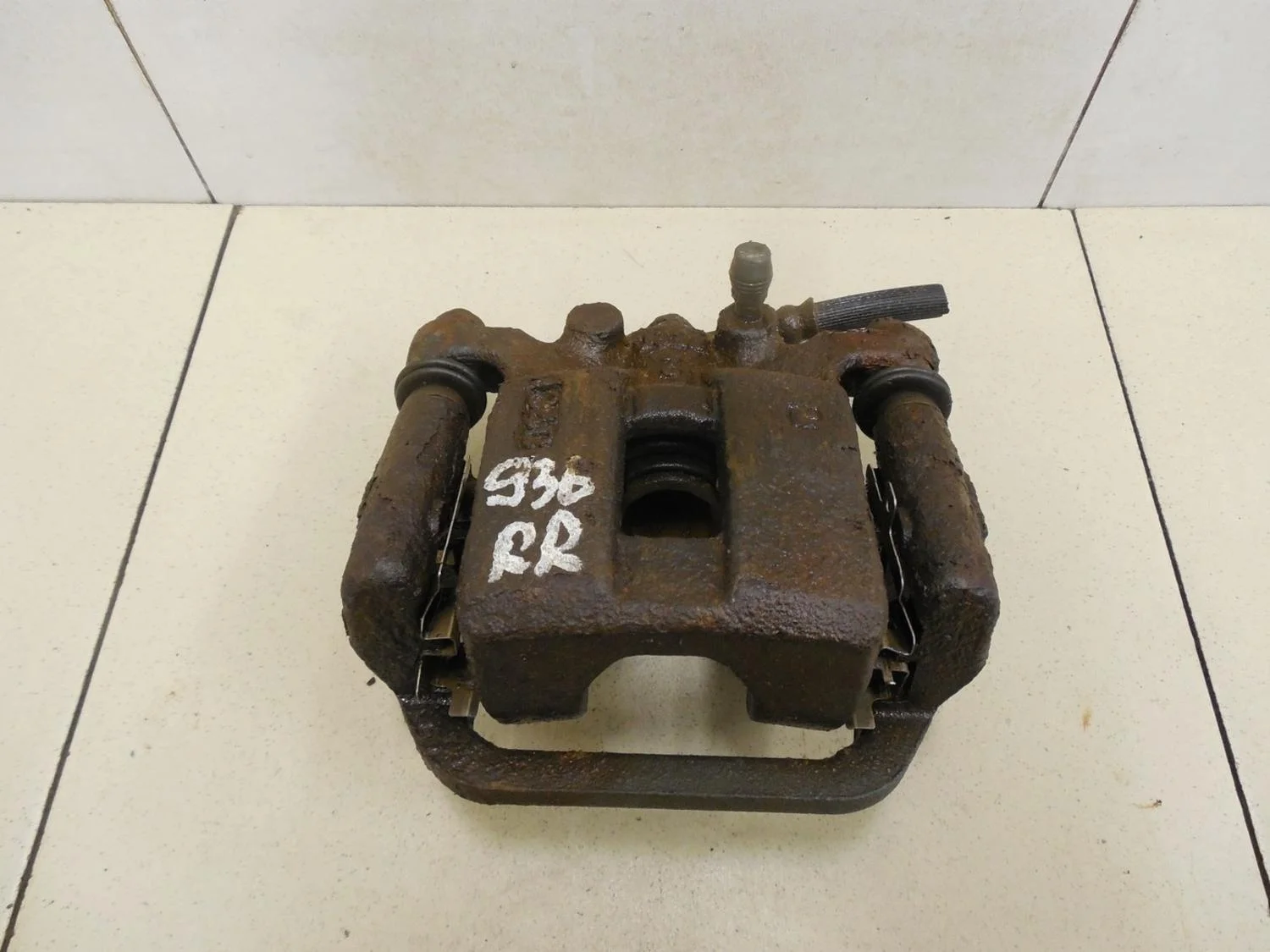 Суппорт задний правый X-Trail (T31) 2007-2014