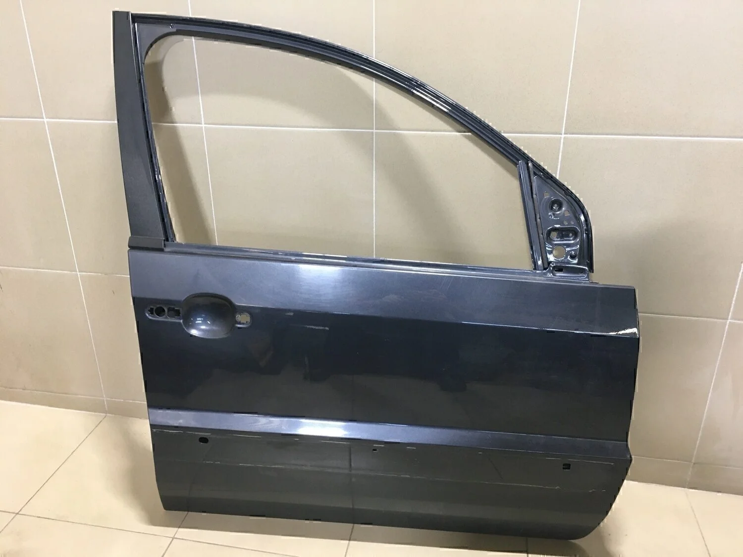 Дверь передняя правая Fusion 2002-2012