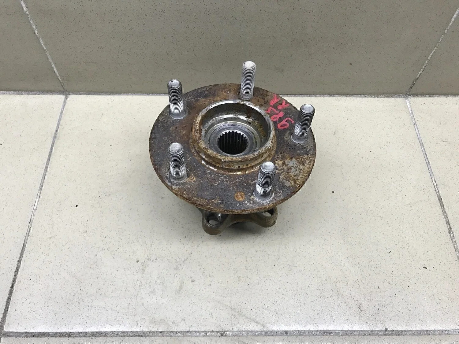 ступица задняя  ASX 2010-2016