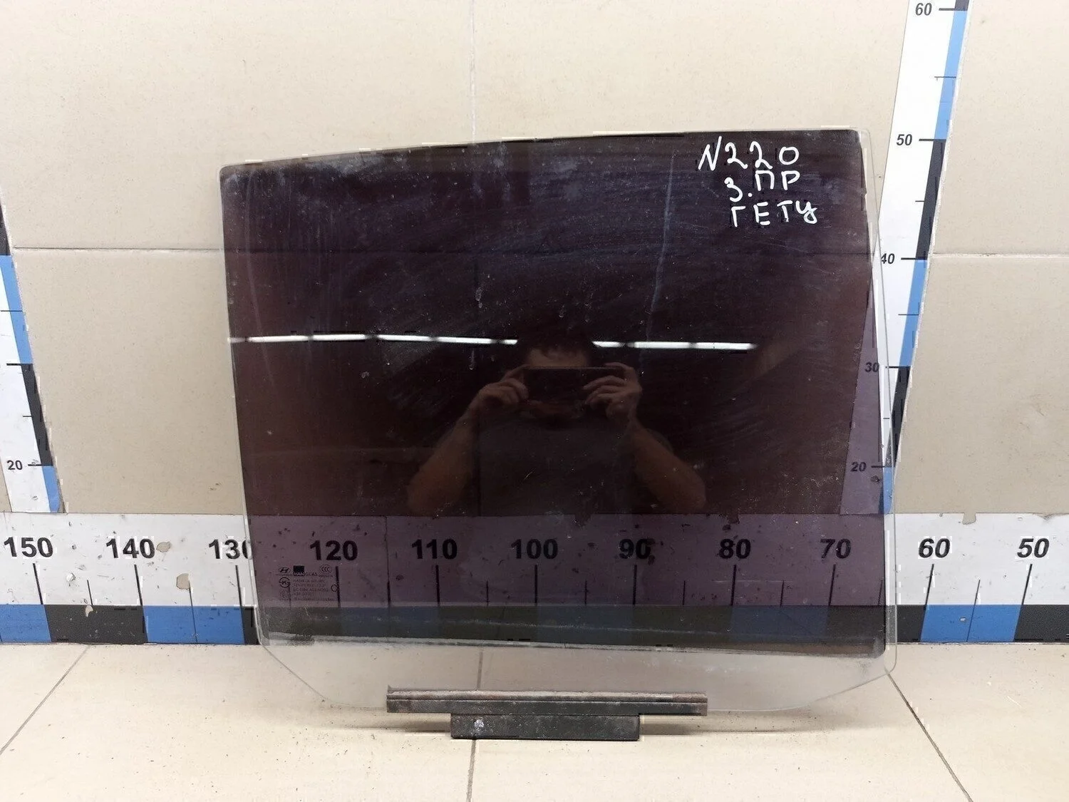 Стекло двери задней правой Getz 2002-2010