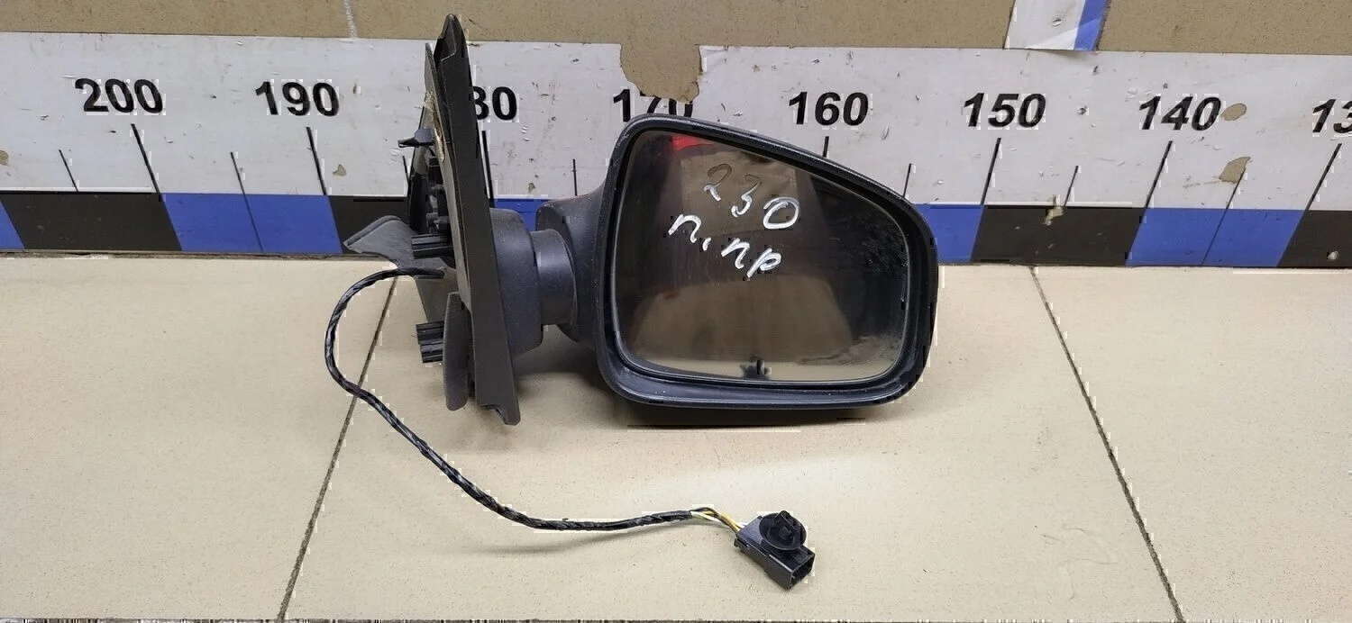 Зеркало правое электрическое Sandero 2014>