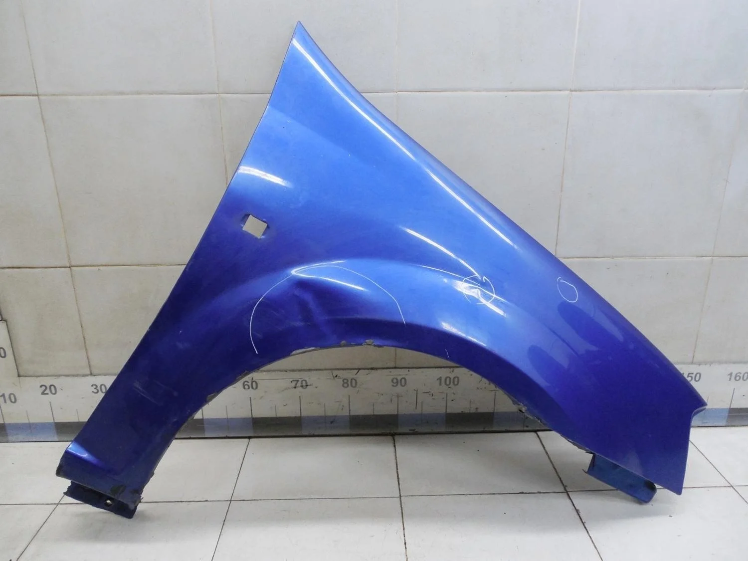 Крыло переднее правое Logan 2005-2014