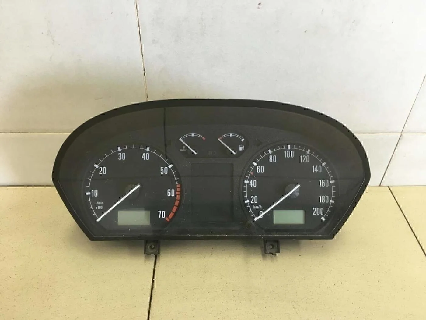 Панель приборов Fabia 1999-2006