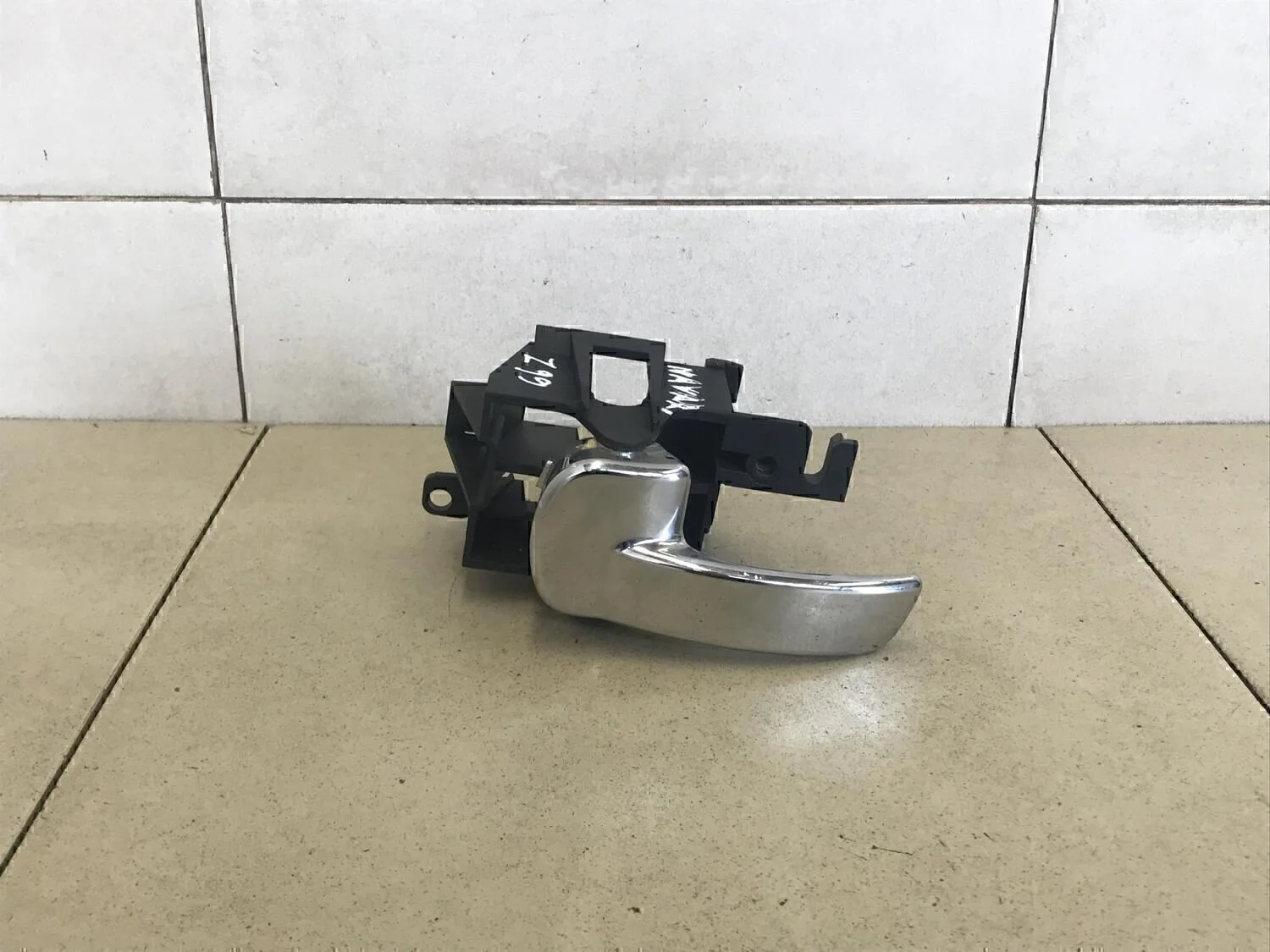 Ручка двери передней внутренняя левая Pathfinder (R51) 2005-2014