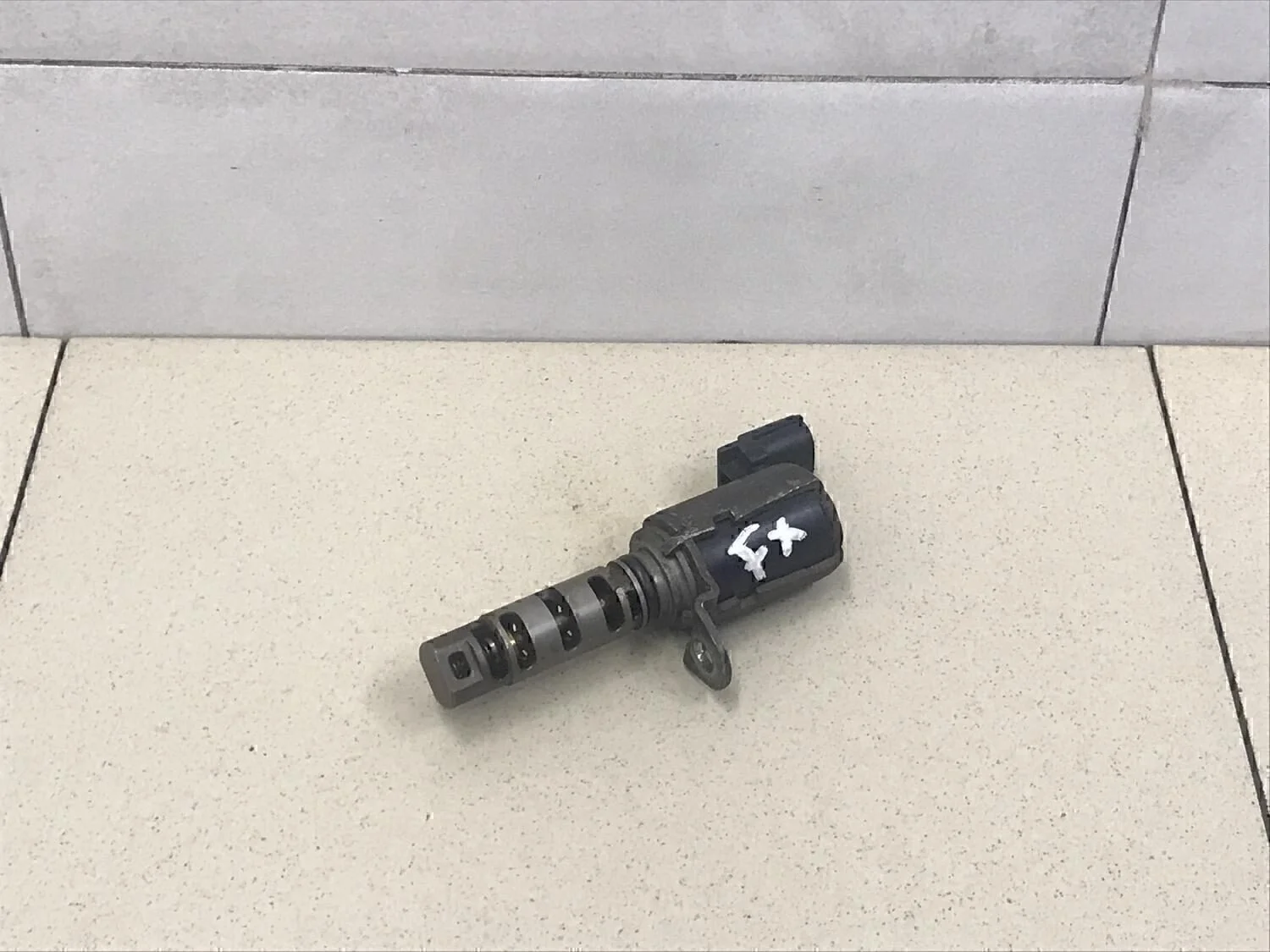 Клапан электромагн. изменения фаз ГРМ Avensis II 2003-2008