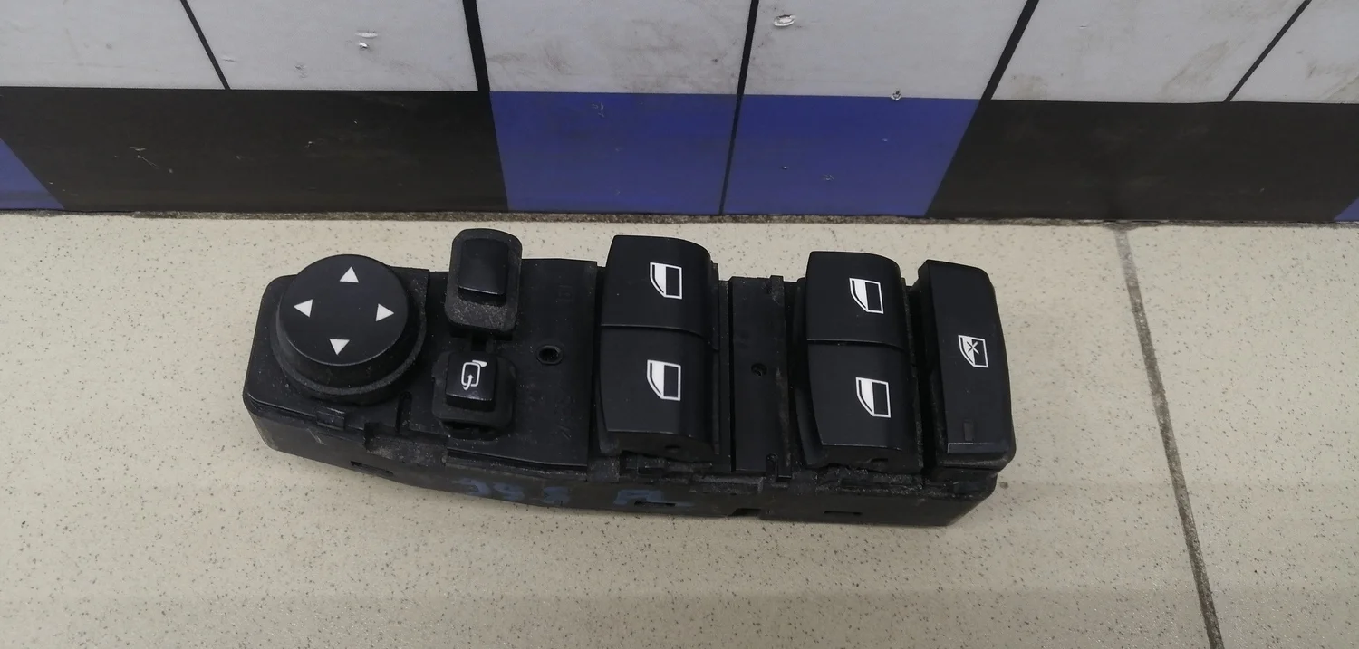 Блок управления стеклоподъемниками 5-серия F10/F11 2009>