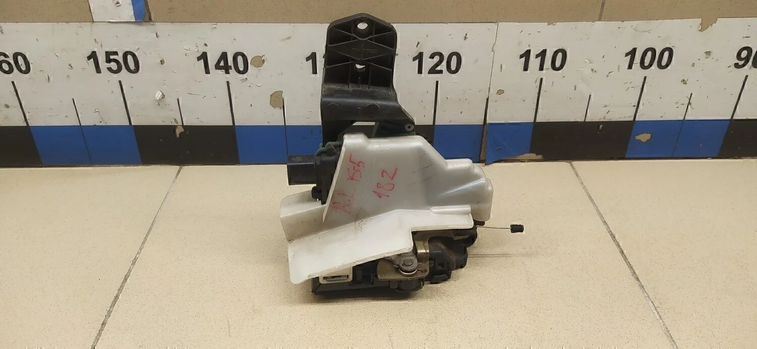 Замок двери задней левой Octavia (A4 1U-) 2000-2011