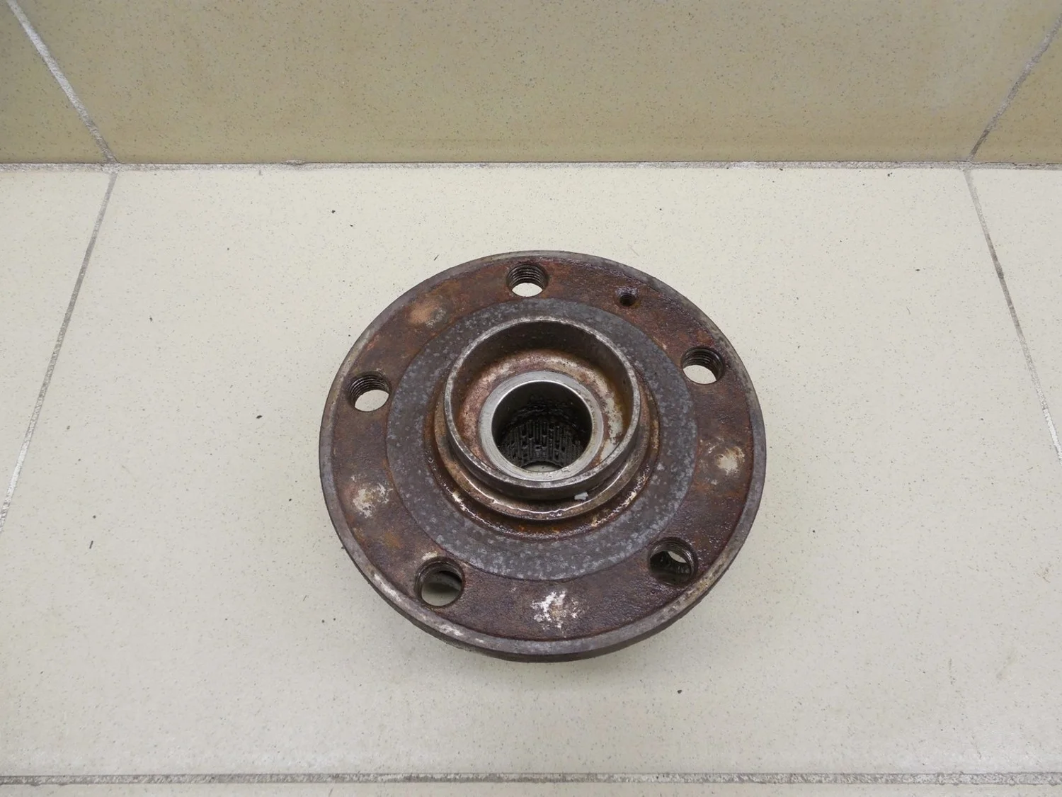 Ступица передняя Passat [B6] 2005-2010