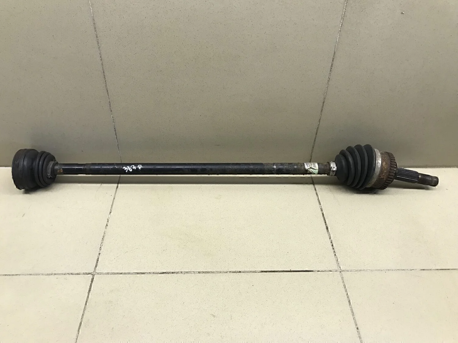 Полуось передняя правая Almera N16 2000-2006