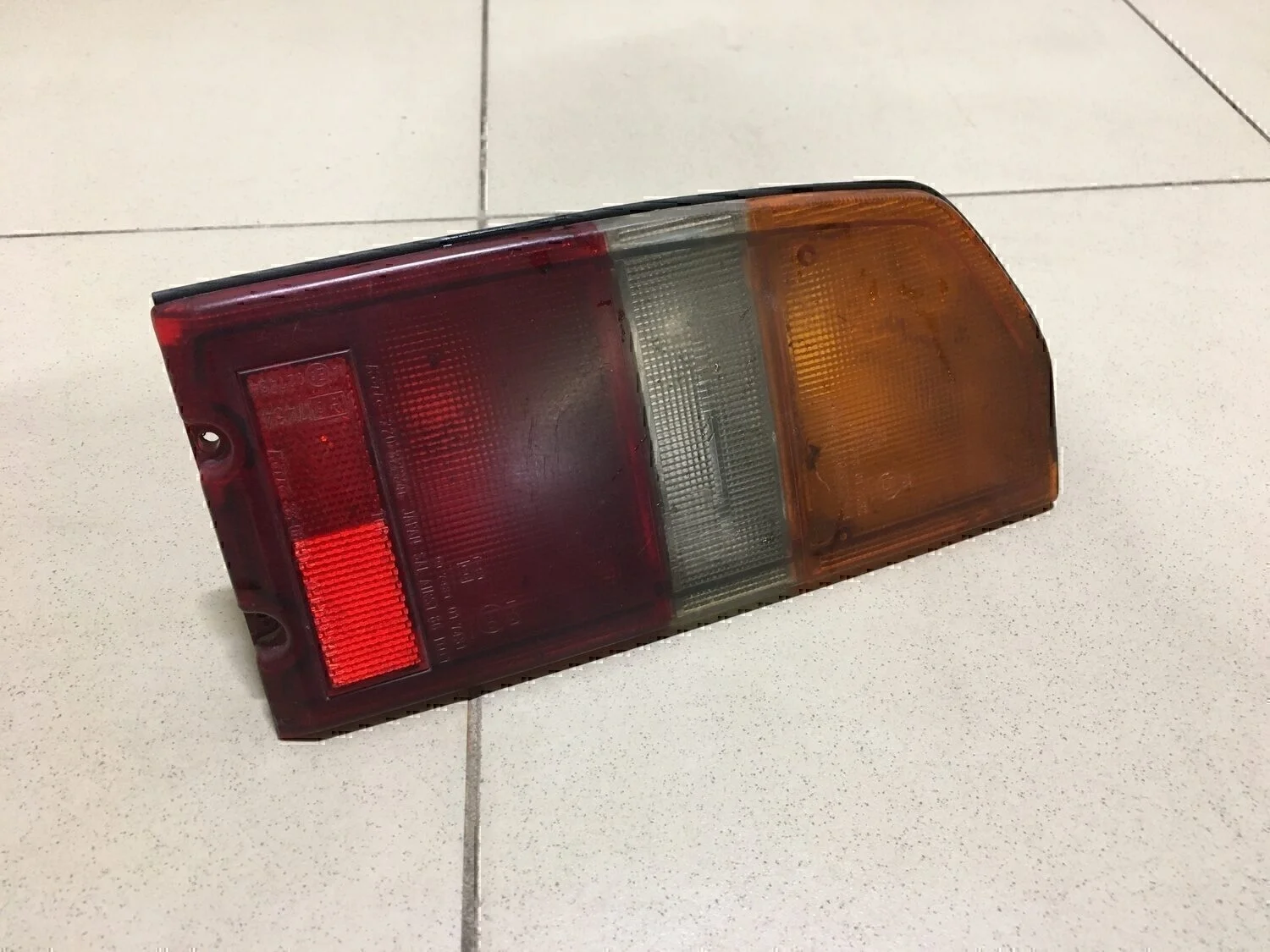 Фонарь задний левый Vitara/Sidekick 1989-1999