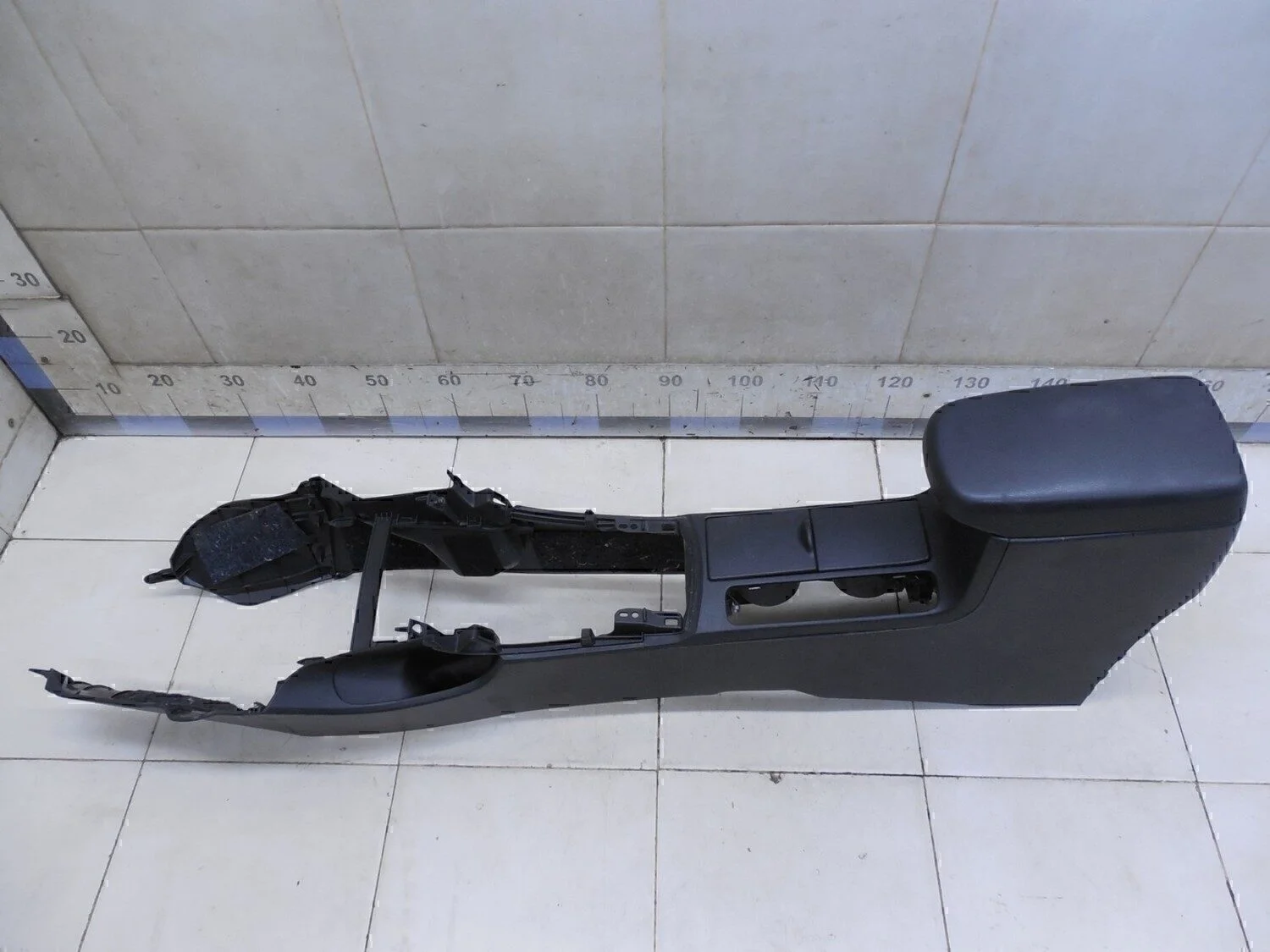 Консоль Corolla E15 2006-2013