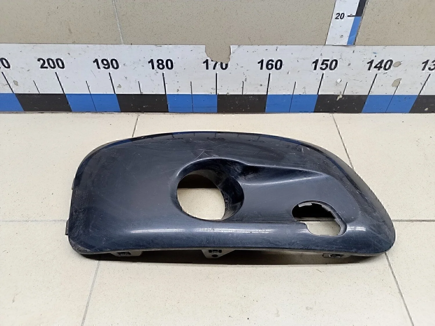 Молдинг переднего бампера правый C3 Picasso 2008>