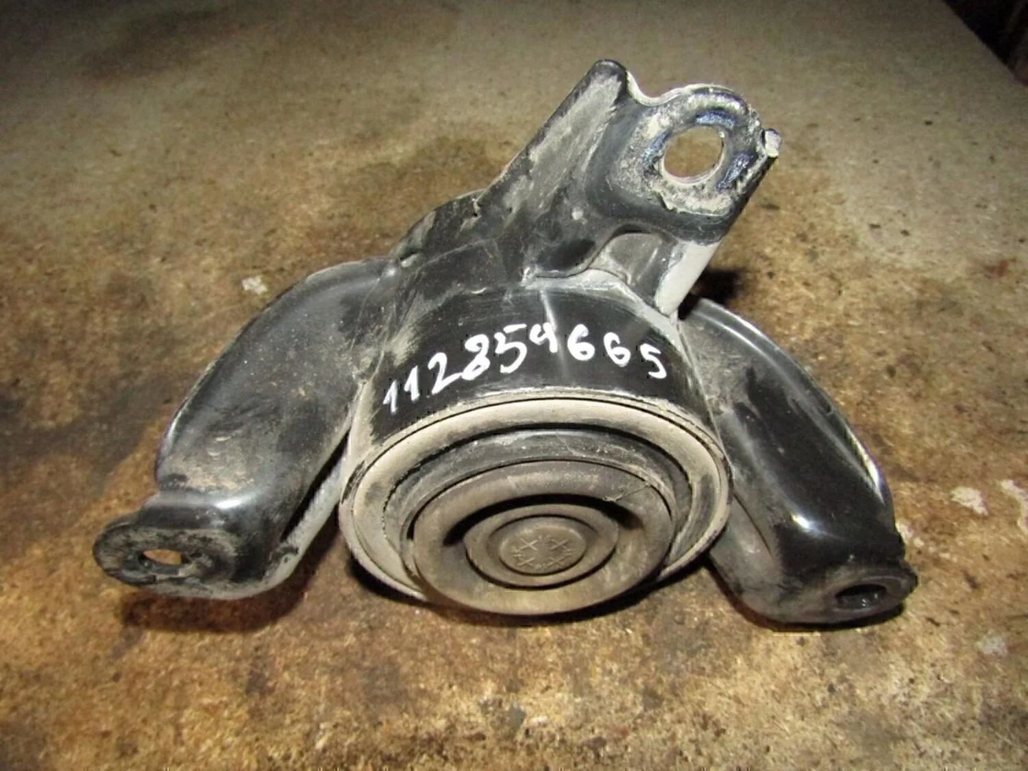 Опора двигателя передняя i40 2011>