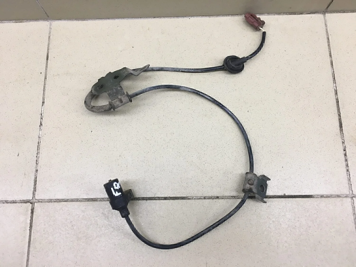 Датчик ABS передний левый Forester (S11) 2002-2007