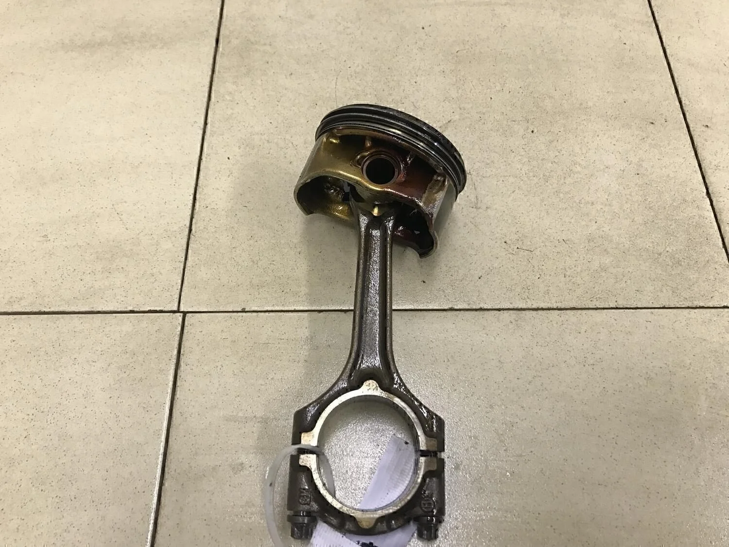 Поршень с шатуном Astra H / Family 2004-2015