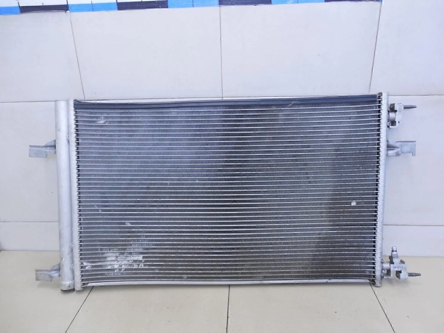 Радиатор кондиционера (конденсер) Cruze 2009-2016