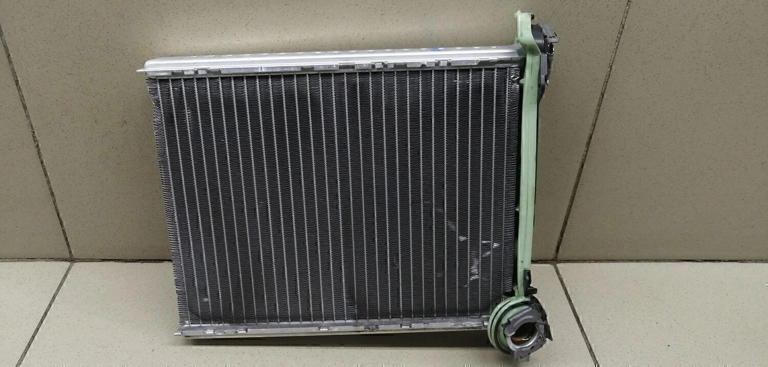 Радиатор отопителя C3 Picasso 2008>