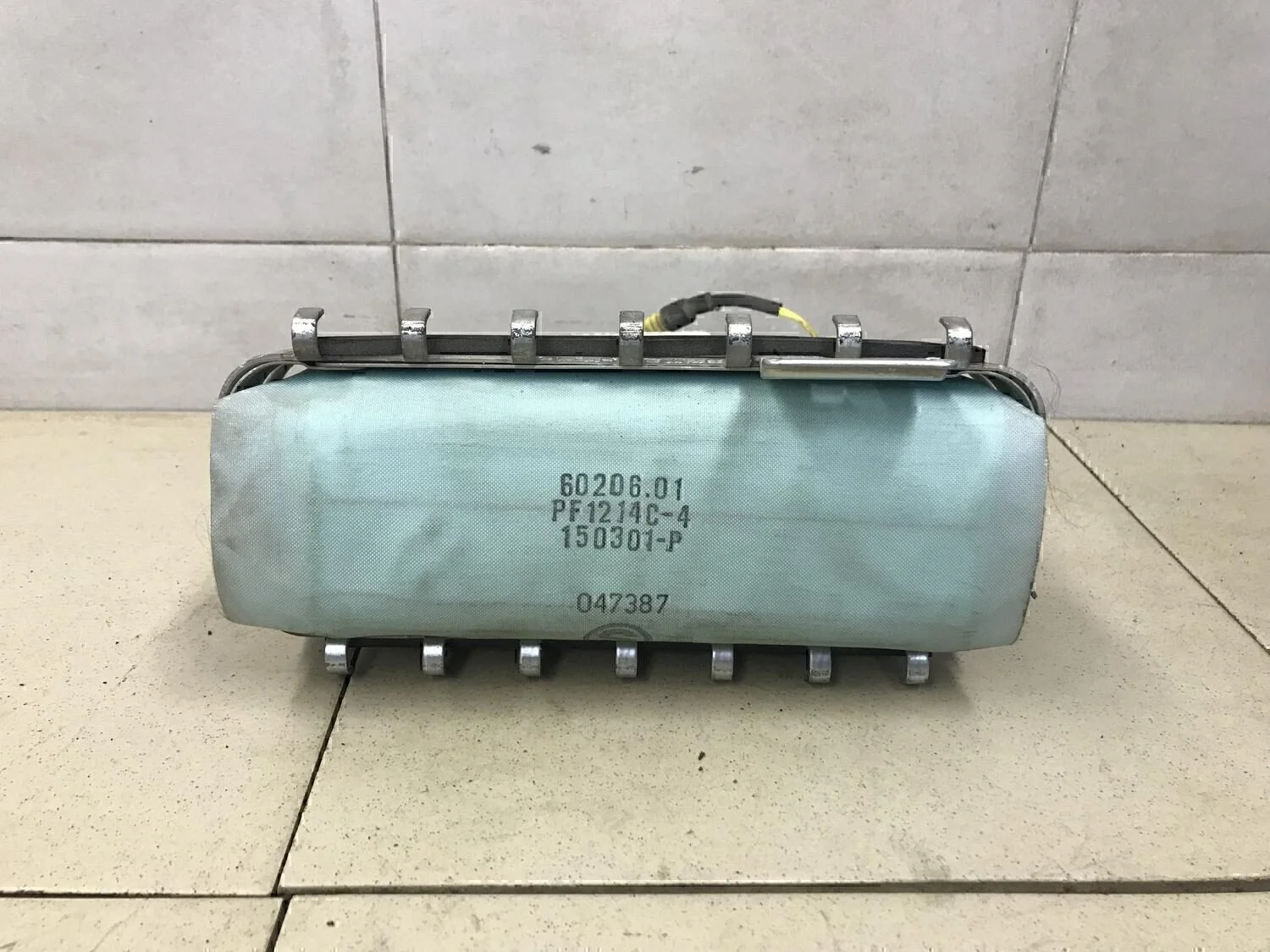 Подушка безопасности пассажирская (в торпедо) Almera Tino 2000-2006