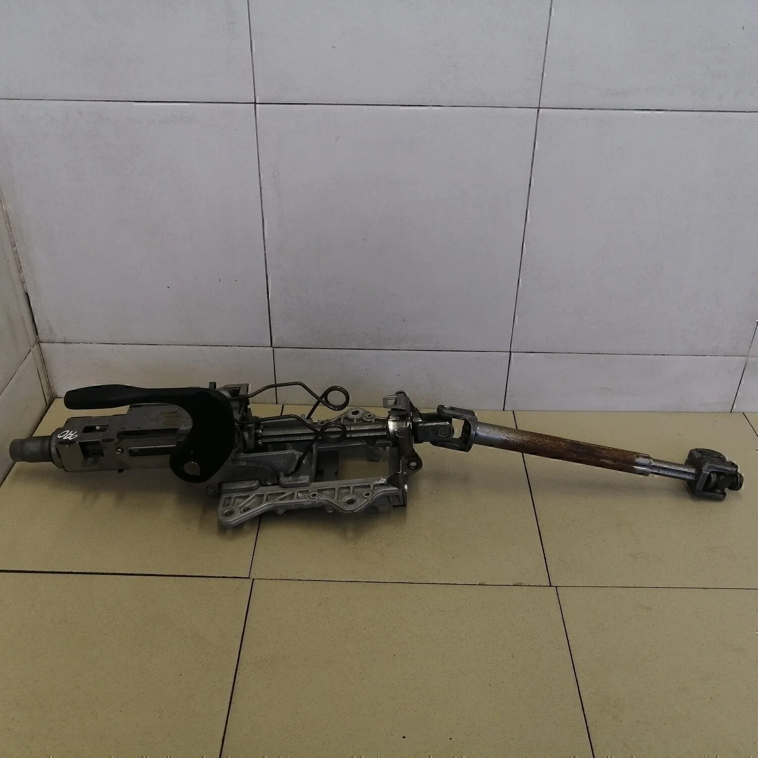 Колонка рулевая Tiguan 2011-2016