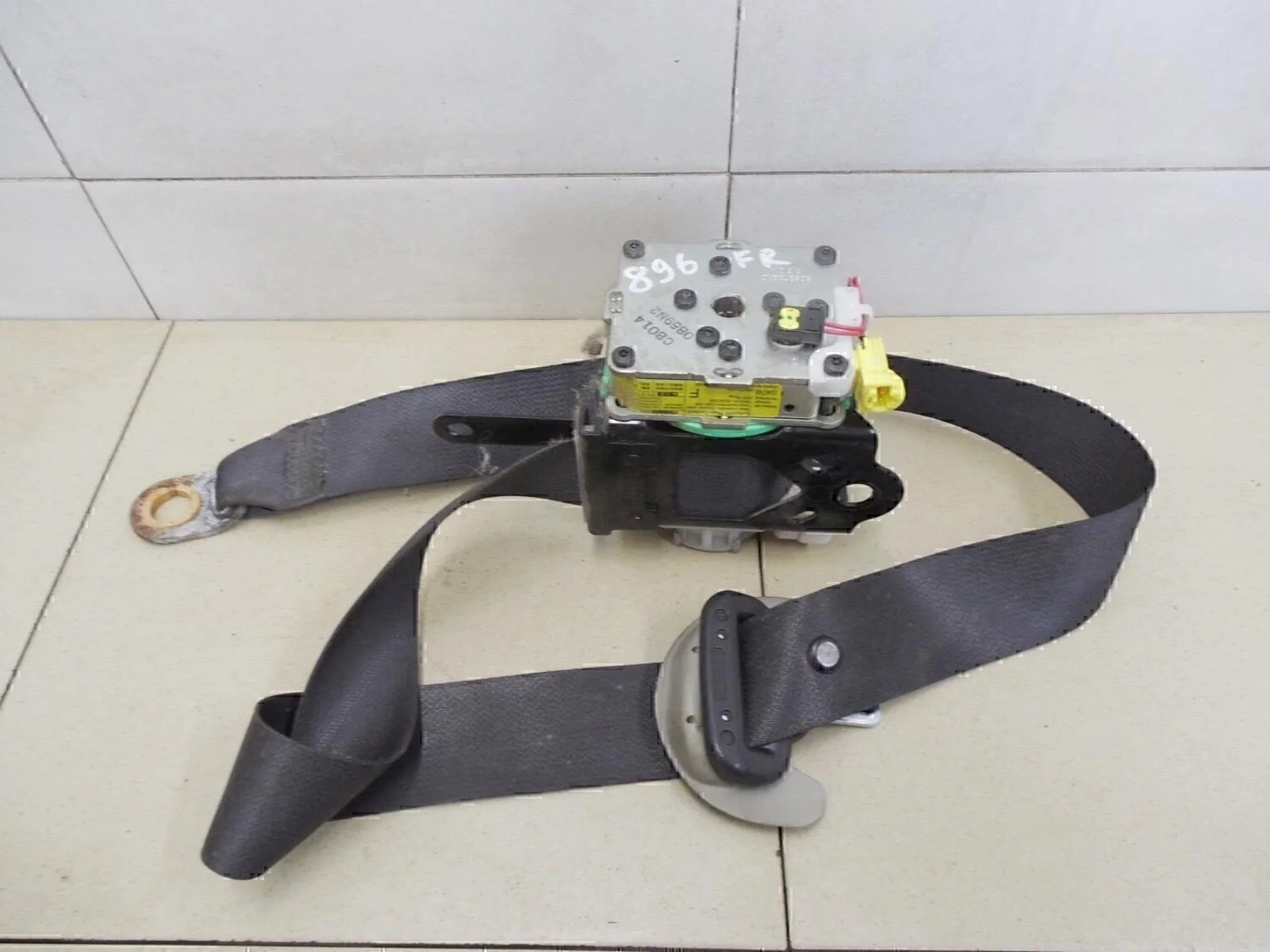 Ремень безопасности с пиропатроном Corolla E15 2006-2013