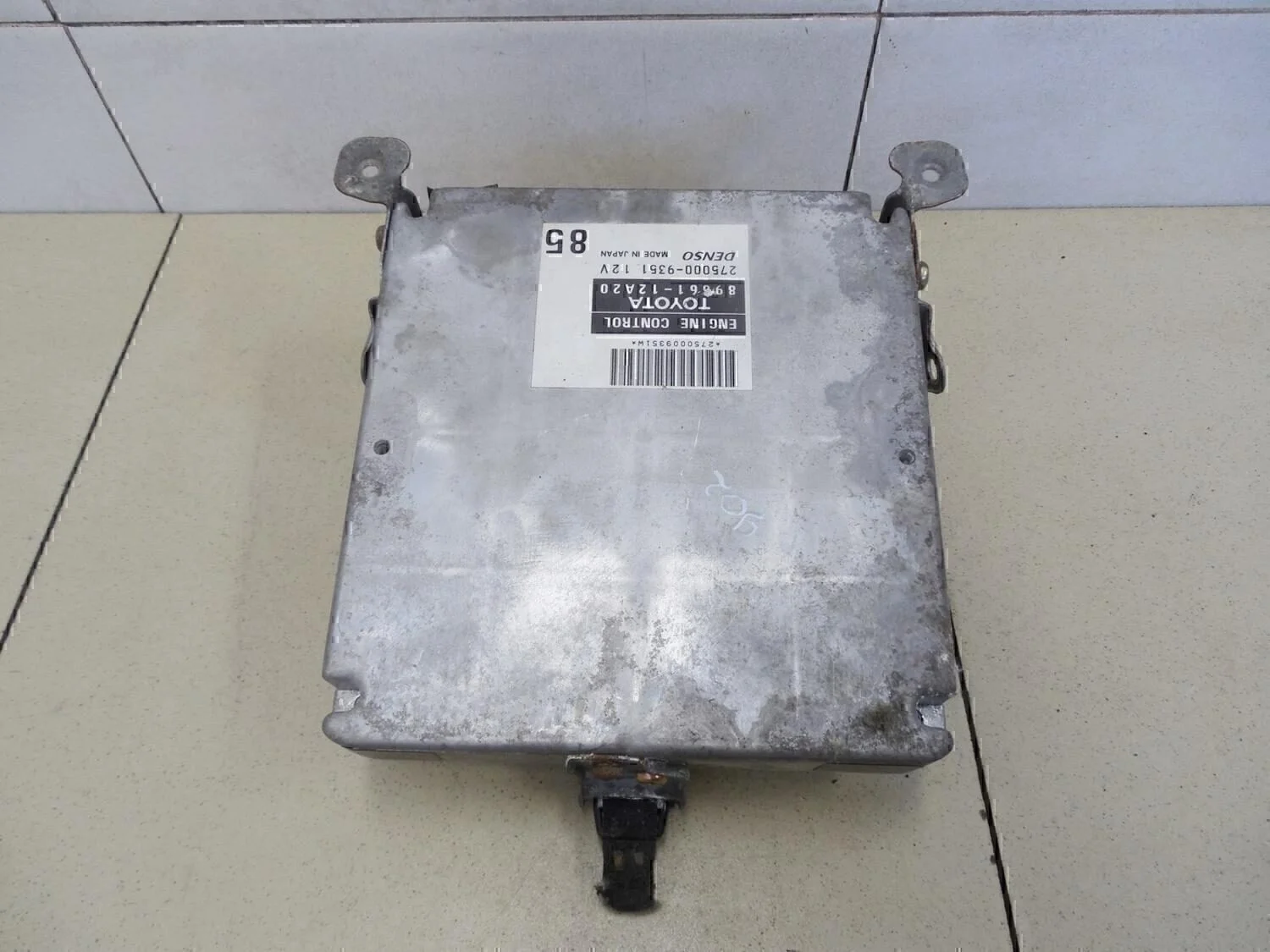 Блок управления двигателем Corolla E12 2001-2006