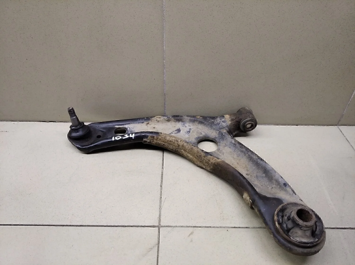 Рычаг передний левый Corolla E15 2006-2013
