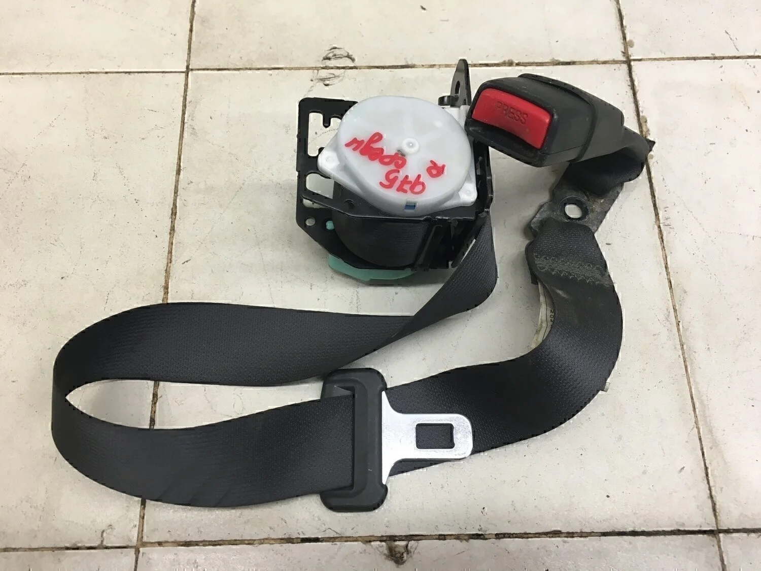 Ремень безопасности с пиропатроном Corolla E15 2006-2013