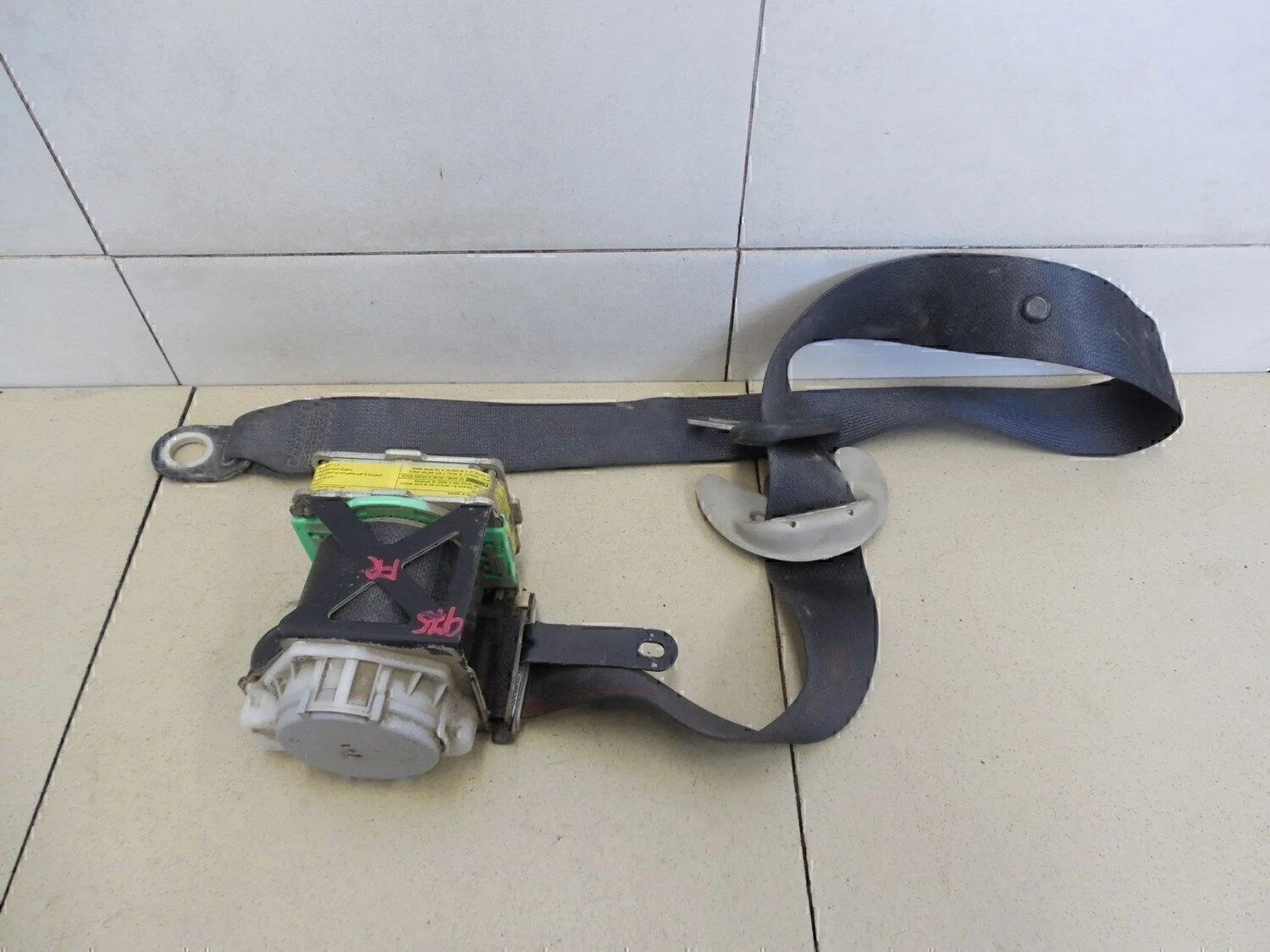 Ремень безопасности с пиропатроном Corolla E15 2006-2013