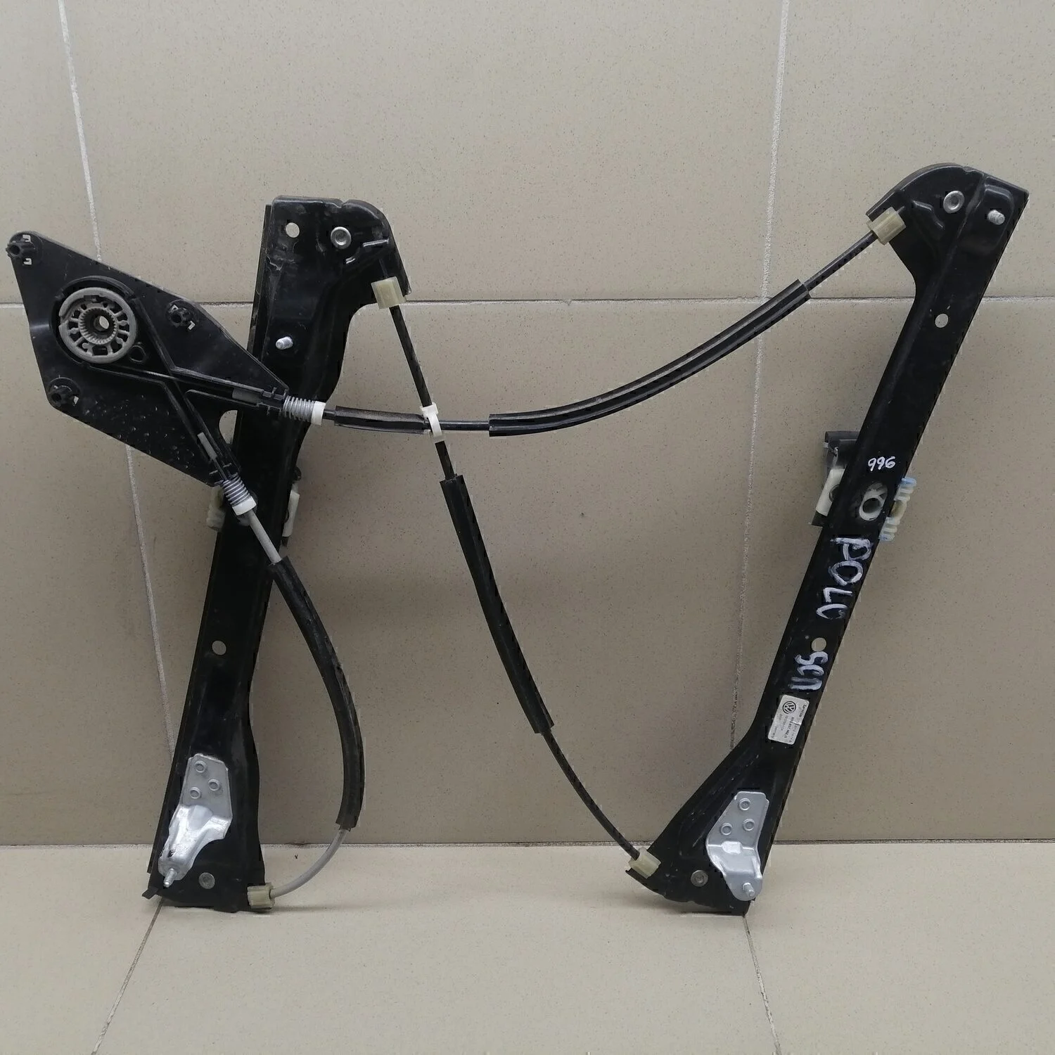 Стеклоподъемник электр. передний правый Polo (Sed RUS) 2011>