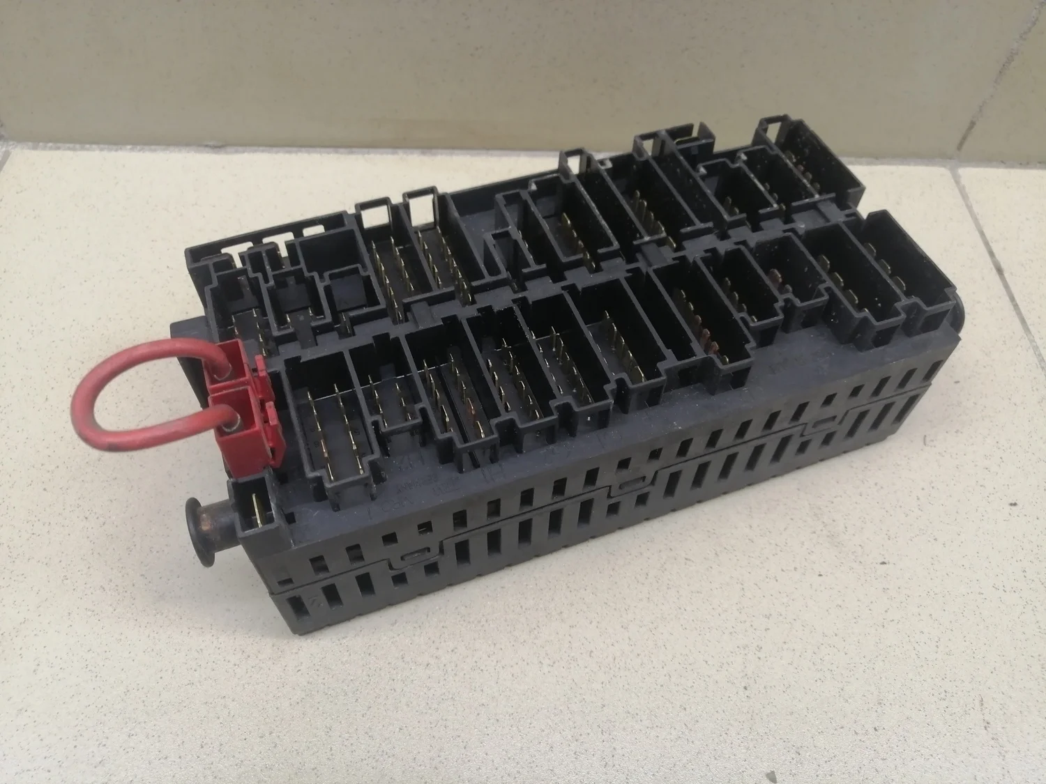 Блок предохранителей Golf II/Jetta II 1983-1992