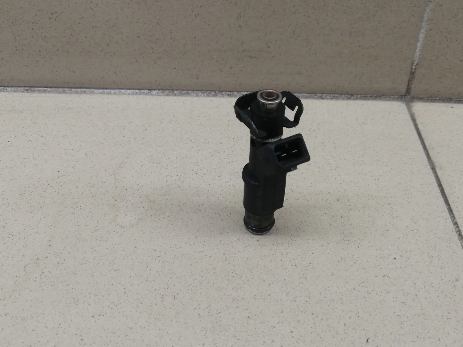 Форсунка инжекторная электрическая 206 1998-2012