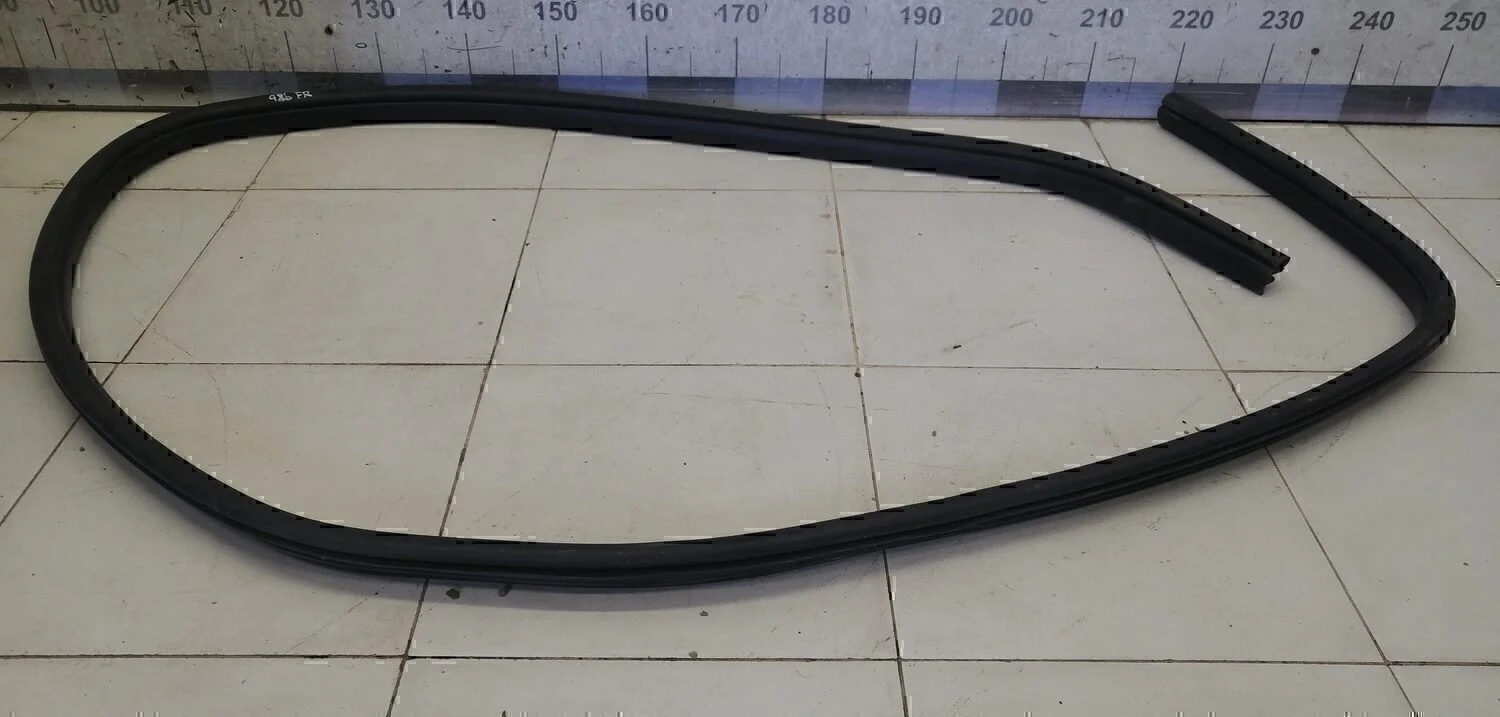 Уплотнитель (внутри) Focus II 2005-2008