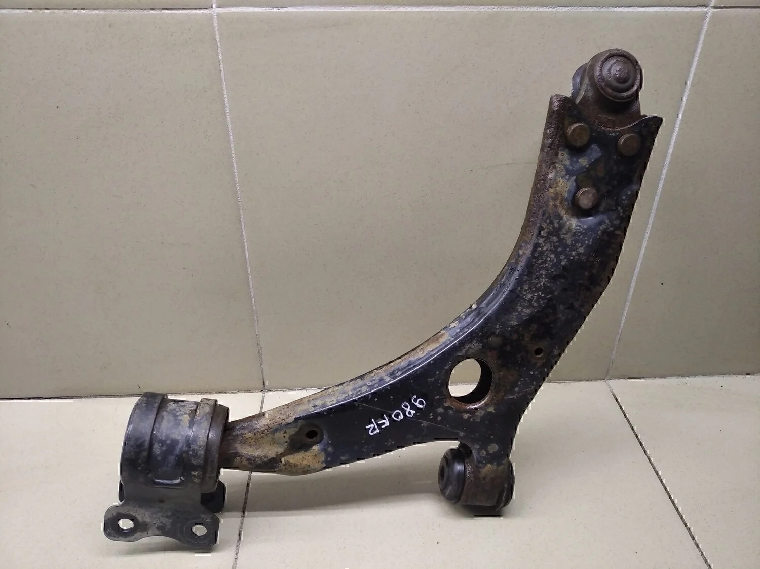 Рычаг передний правый Focus II 2005-2008