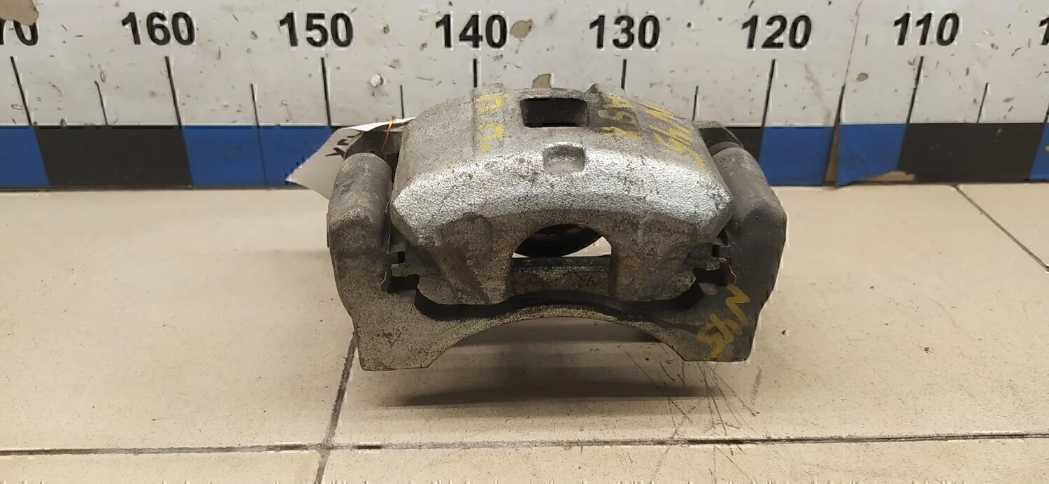 Суппорт передний правый ASX 2010-2016